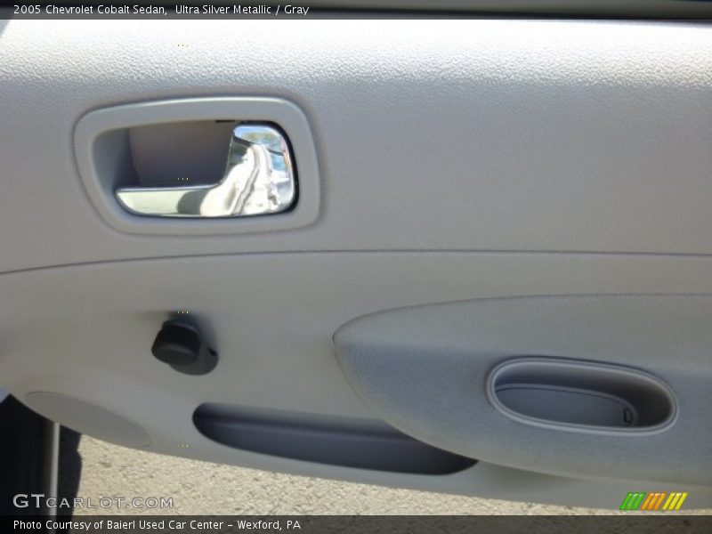 Ultra Silver Metallic / Gray 2005 Chevrolet Cobalt Sedan