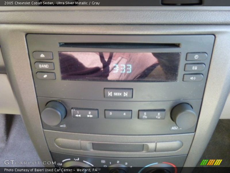 Ultra Silver Metallic / Gray 2005 Chevrolet Cobalt Sedan
