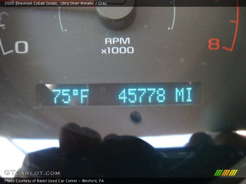 Ultra Silver Metallic / Gray 2005 Chevrolet Cobalt Sedan