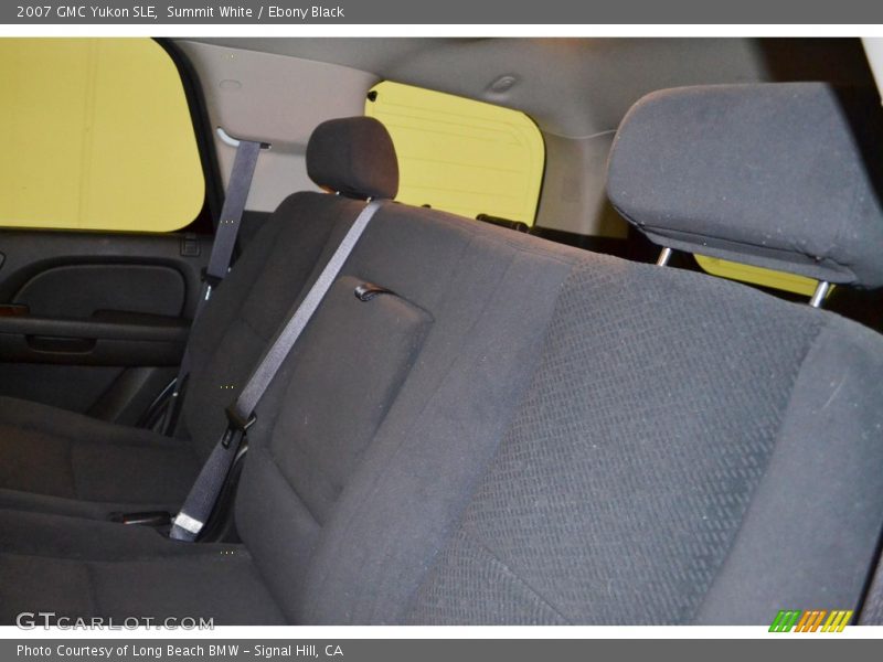 Summit White / Ebony Black 2007 GMC Yukon SLE