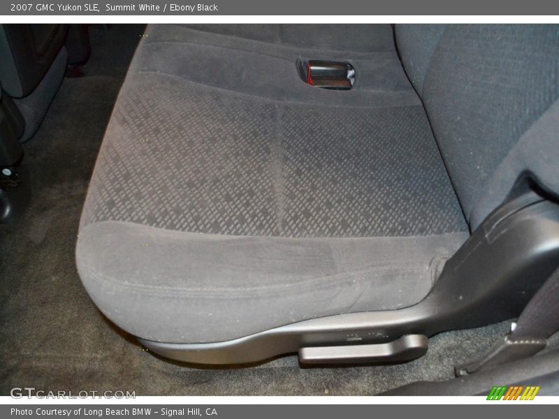 Summit White / Ebony Black 2007 GMC Yukon SLE
