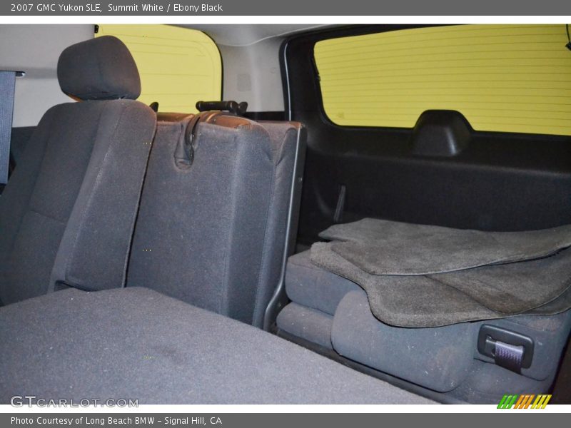 Summit White / Ebony Black 2007 GMC Yukon SLE