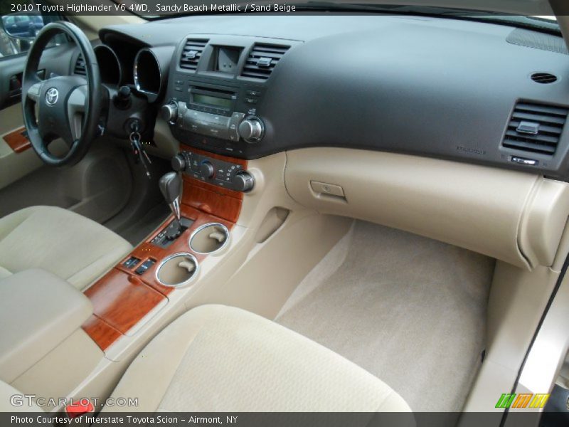 Sandy Beach Metallic / Sand Beige 2010 Toyota Highlander V6 4WD