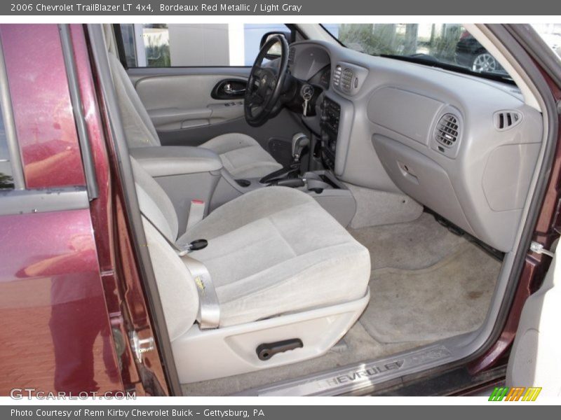 Bordeaux Red Metallic / Light Gray 2006 Chevrolet TrailBlazer LT 4x4