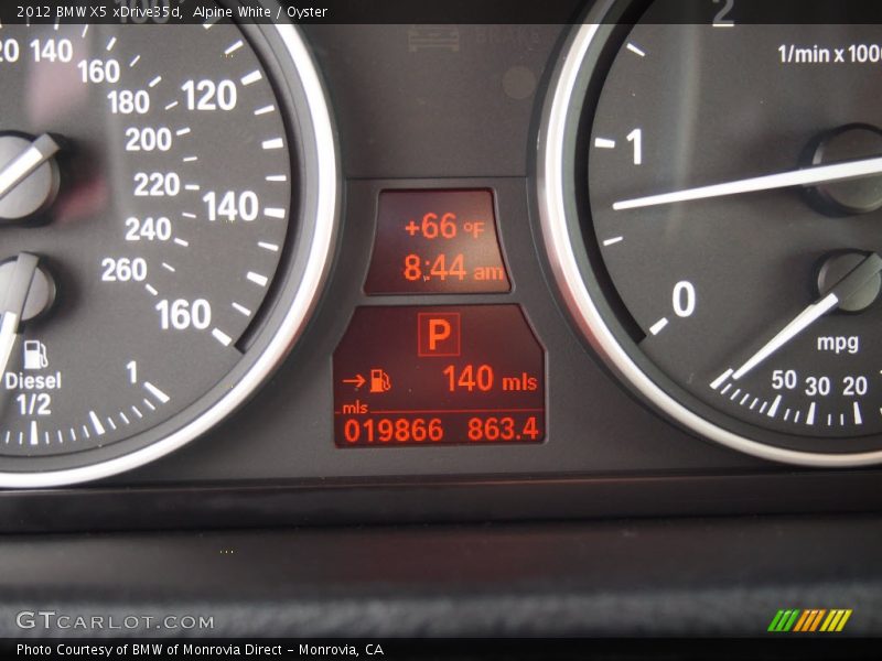 Alpine White / Oyster 2012 BMW X5 xDrive35d