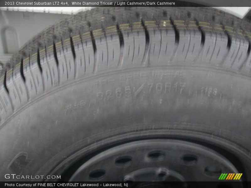 White Diamond Tricoat / Light Cashmere/Dark Cashmere 2013 Chevrolet Suburban LTZ 4x4