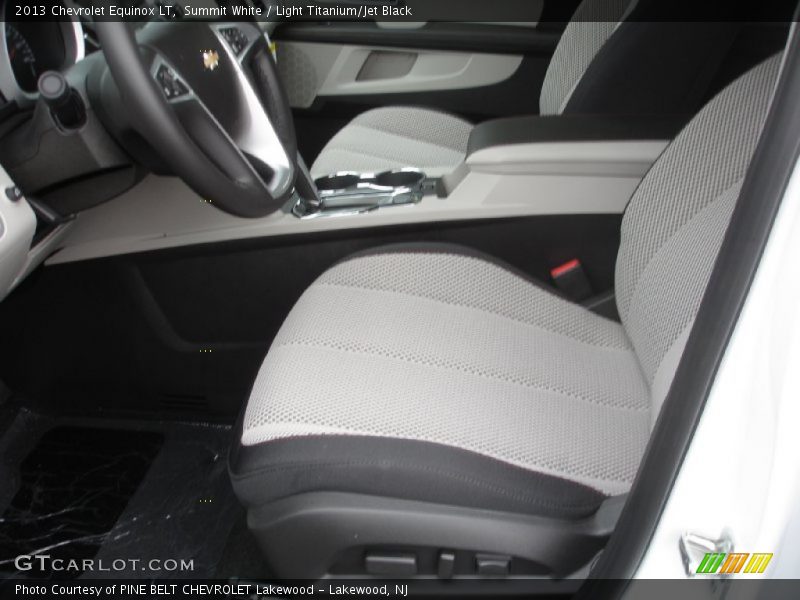 Summit White / Light Titanium/Jet Black 2013 Chevrolet Equinox LT