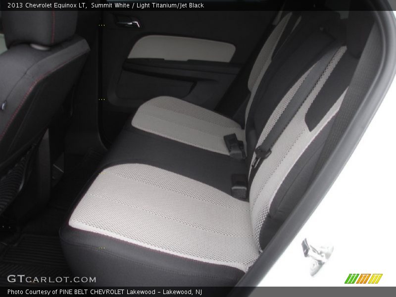 Summit White / Light Titanium/Jet Black 2013 Chevrolet Equinox LT