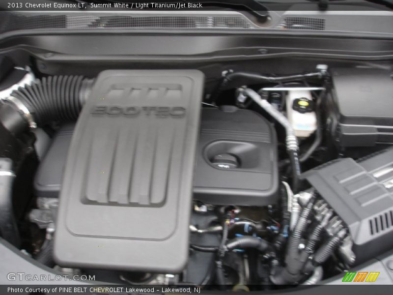 Summit White / Light Titanium/Jet Black 2013 Chevrolet Equinox LT