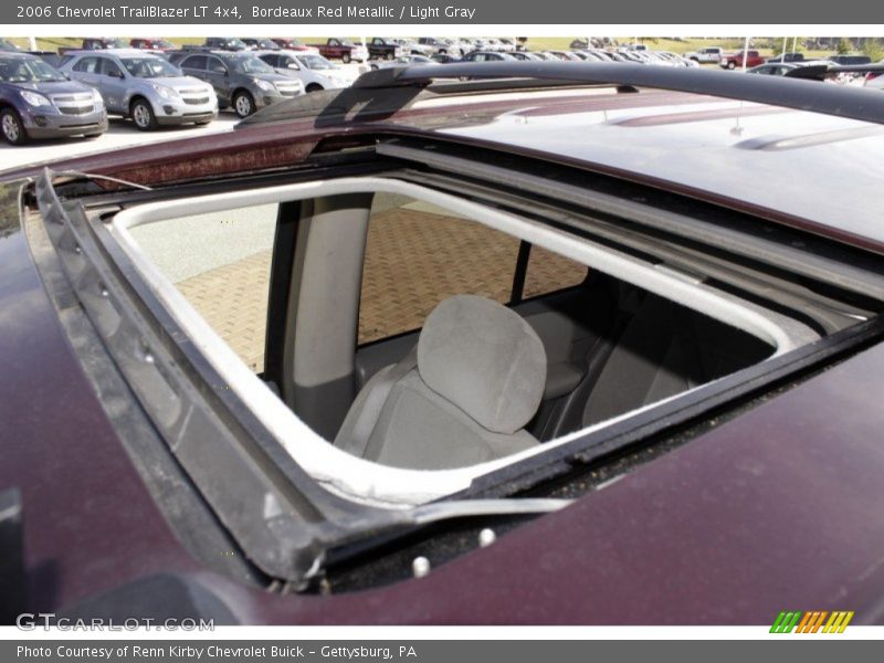 Bordeaux Red Metallic / Light Gray 2006 Chevrolet TrailBlazer LT 4x4
