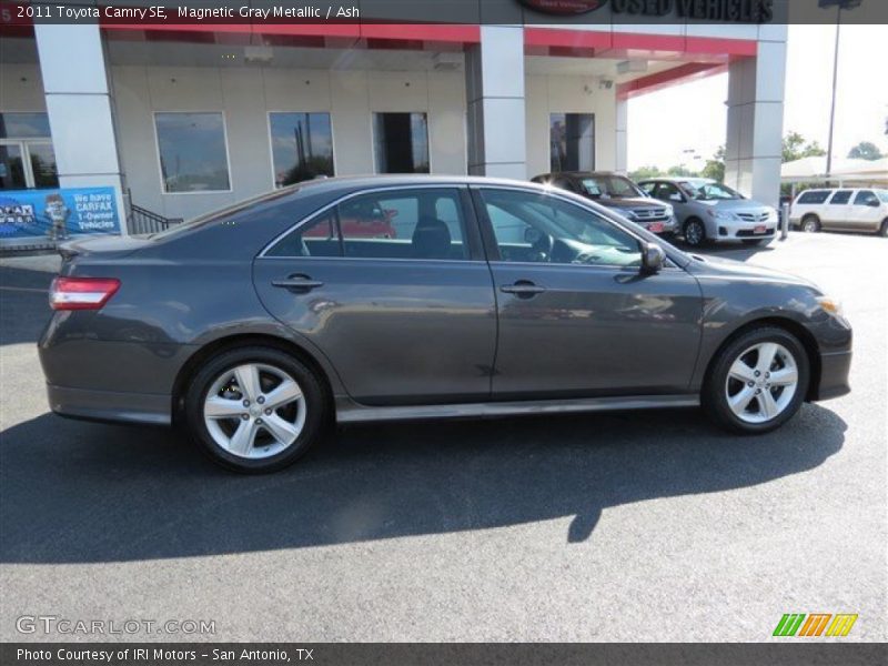 Magnetic Gray Metallic / Ash 2011 Toyota Camry SE