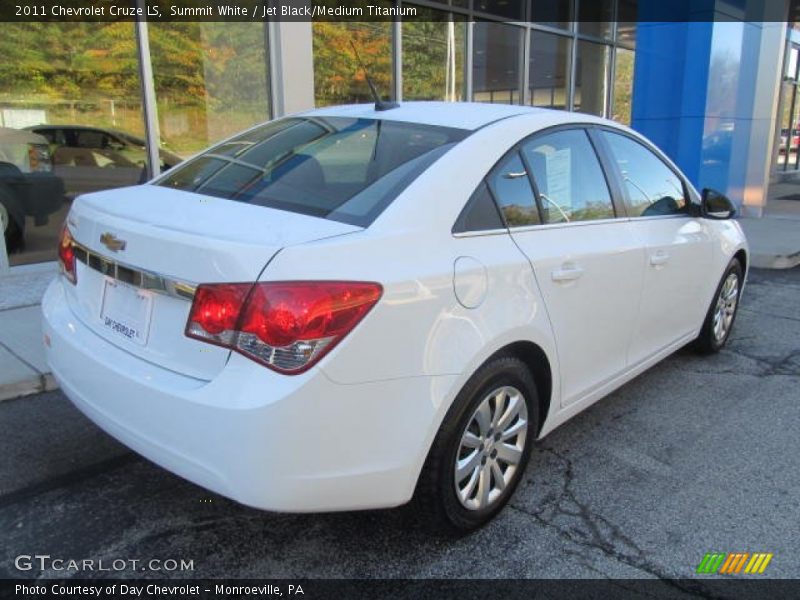 Summit White / Jet Black/Medium Titanium 2011 Chevrolet Cruze LS
