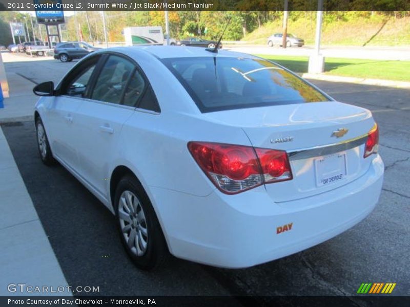 Summit White / Jet Black/Medium Titanium 2011 Chevrolet Cruze LS