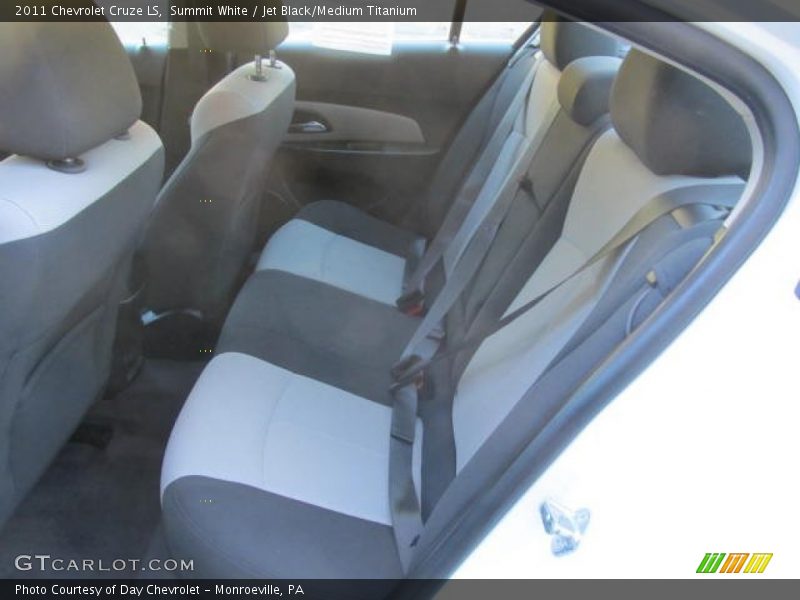 Summit White / Jet Black/Medium Titanium 2011 Chevrolet Cruze LS