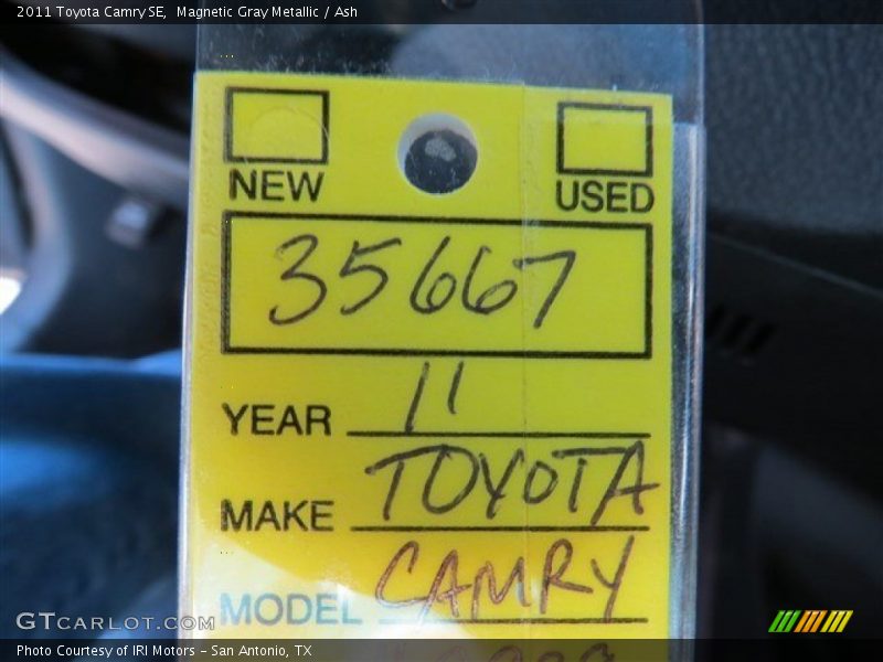 Magnetic Gray Metallic / Ash 2011 Toyota Camry SE