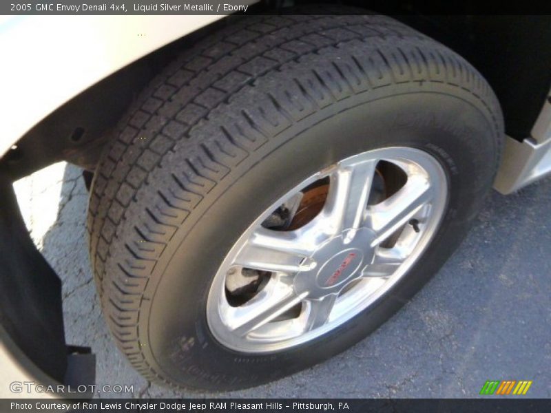 Liquid Silver Metallic / Ebony 2005 GMC Envoy Denali 4x4