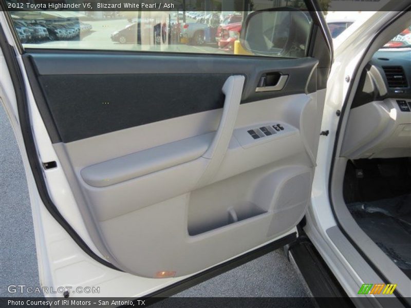 Blizzard White Pearl / Ash 2012 Toyota Highlander V6