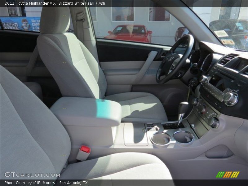 Blizzard White Pearl / Ash 2012 Toyota Highlander V6