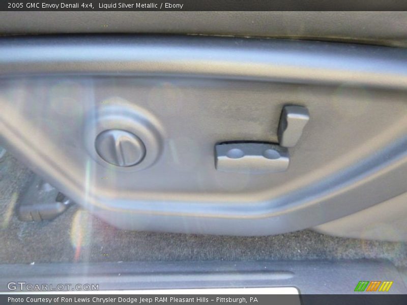 Liquid Silver Metallic / Ebony 2005 GMC Envoy Denali 4x4