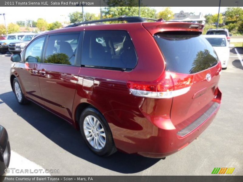 Salsa Red Pearl / Bisque 2011 Toyota Sienna XLE