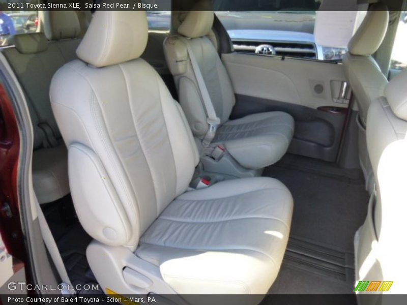 Salsa Red Pearl / Bisque 2011 Toyota Sienna XLE