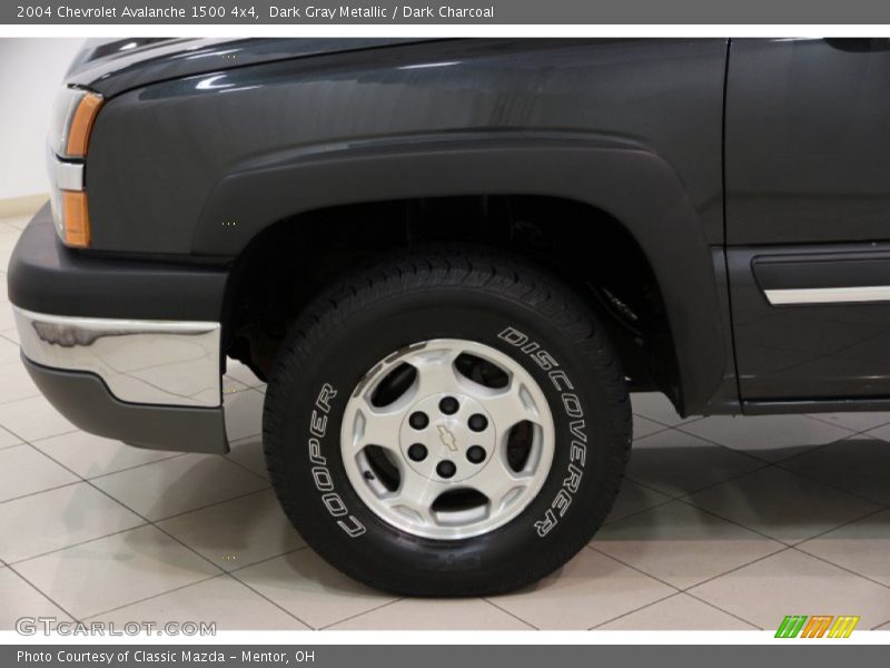 Dark Gray Metallic / Dark Charcoal 2004 Chevrolet Avalanche 1500 4x4