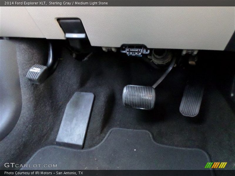 Sterling Gray / Medium Light Stone 2014 Ford Explorer XLT