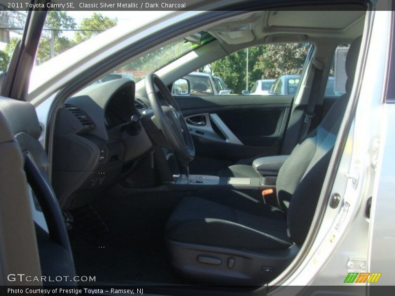 Classic Silver Metallic / Dark Charcoal 2011 Toyota Camry SE