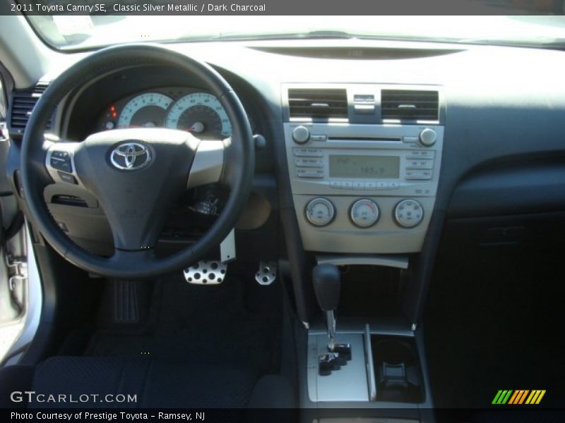 Classic Silver Metallic / Dark Charcoal 2011 Toyota Camry SE