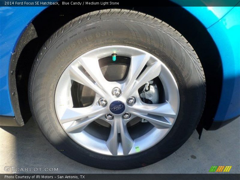 Blue Candy / Medium Light Stone 2014 Ford Focus SE Hatchback