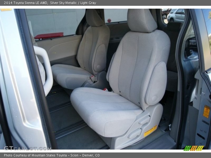 Silver Sky Metallic / Light Gray 2014 Toyota Sienna LE AWD