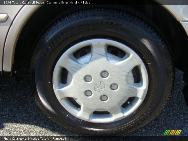 Cashmere Beige Metallic / Beige 1994 Toyota Camry LE Sedan