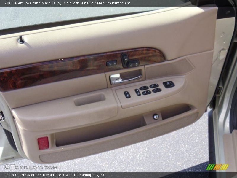 Gold Ash Metallic / Medium Parchment 2005 Mercury Grand Marquis LS