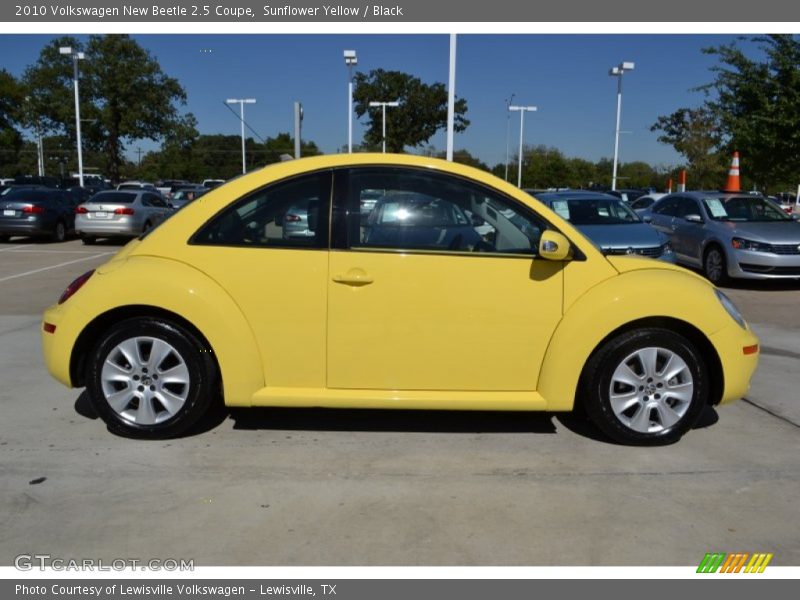 Sunflower Yellow / Black 2010 Volkswagen New Beetle 2.5 Coupe
