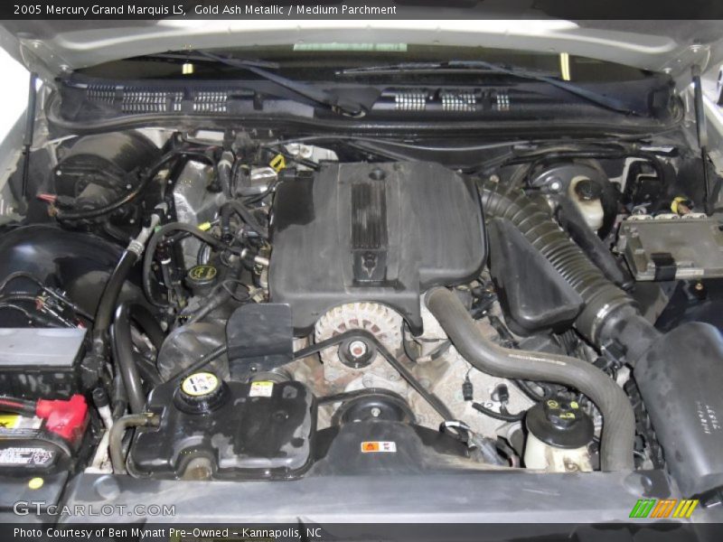 Gold Ash Metallic / Medium Parchment 2005 Mercury Grand Marquis LS