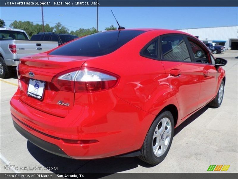 Race Red / Charcoal Black 2014 Ford Fiesta SE Sedan