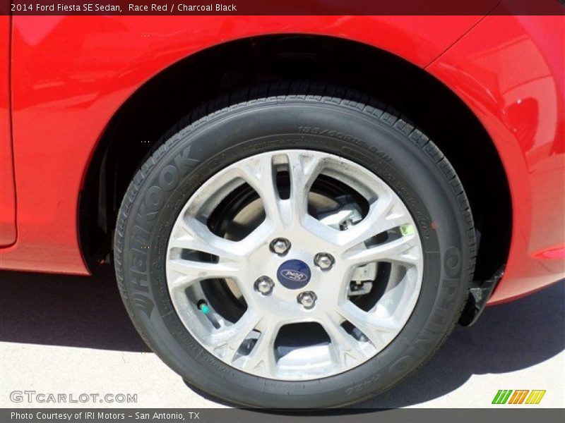 Race Red / Charcoal Black 2014 Ford Fiesta SE Sedan