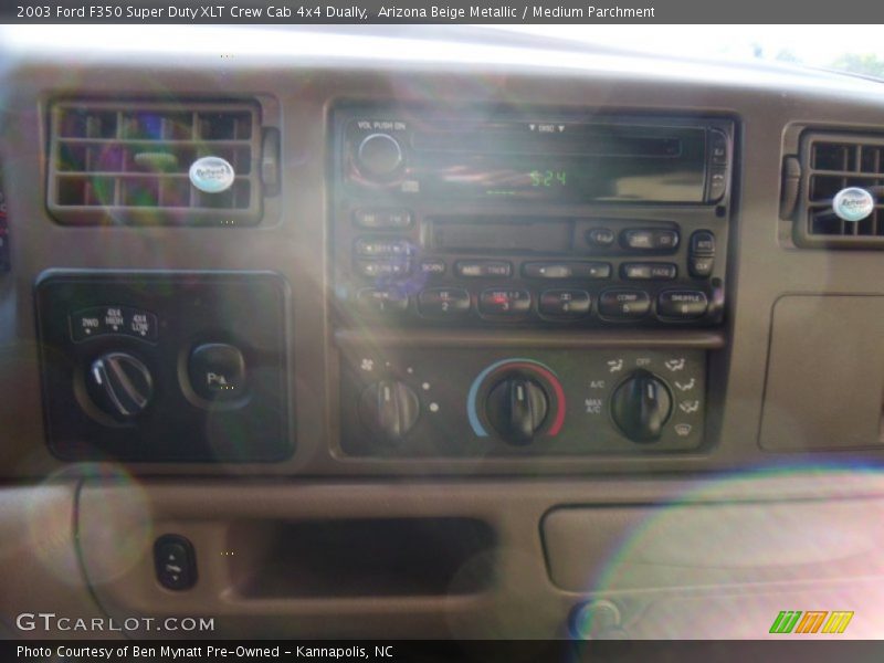 Arizona Beige Metallic / Medium Parchment 2003 Ford F350 Super Duty XLT Crew Cab 4x4 Dually