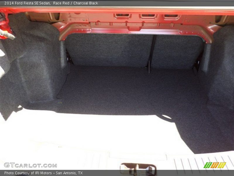 Race Red / Charcoal Black 2014 Ford Fiesta SE Sedan