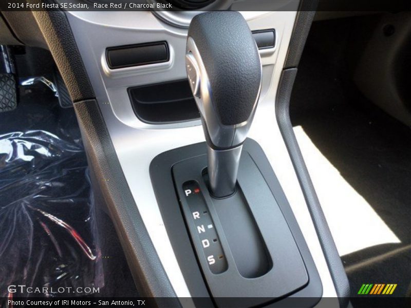 Race Red / Charcoal Black 2014 Ford Fiesta SE Sedan