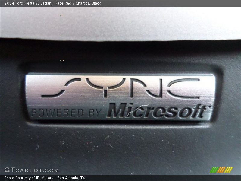 Race Red / Charcoal Black 2014 Ford Fiesta SE Sedan