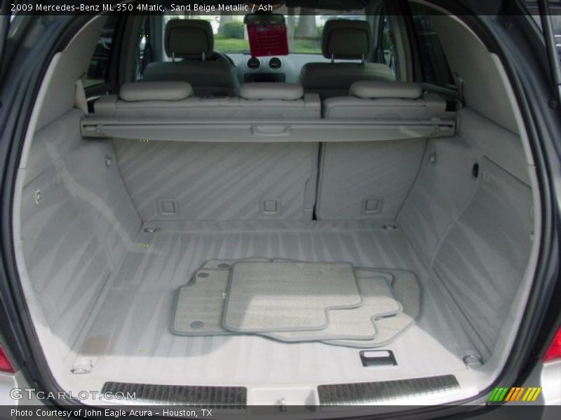  2009 ML 350 4Matic Trunk