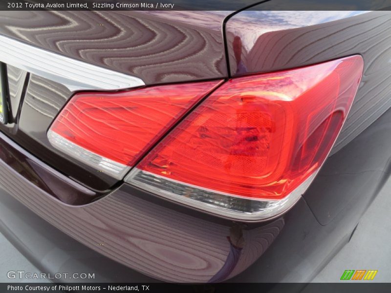 Sizzling Crimson Mica / Ivory 2012 Toyota Avalon Limited