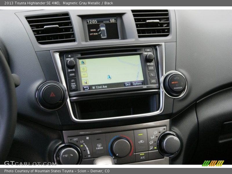 Magnetic Gray Metallic / Black 2013 Toyota Highlander SE 4WD