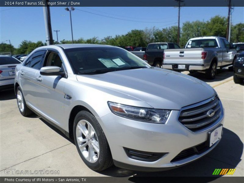 Ingot Silver / Dune 2014 Ford Taurus SEL