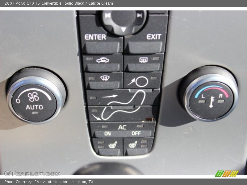 Solid Black / Calcite Cream 2007 Volvo C70 T5 Convertible