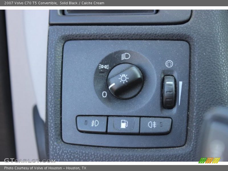 Solid Black / Calcite Cream 2007 Volvo C70 T5 Convertible