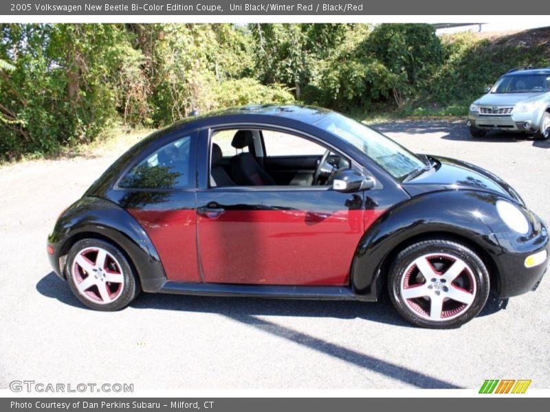 Uni Black/Winter Red / Black/Red 2005 Volkswagen New Beetle Bi-Color Edition Coupe