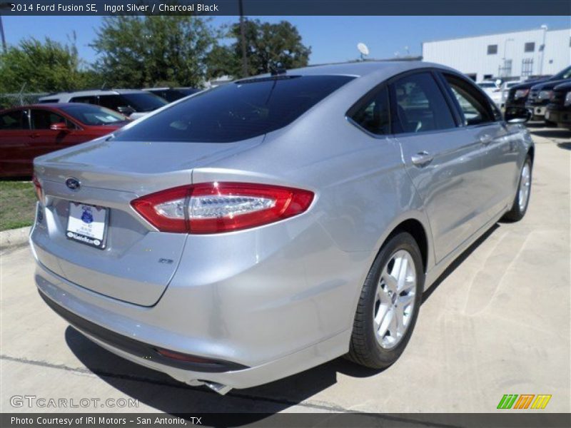 Ingot Silver / Charcoal Black 2014 Ford Fusion SE