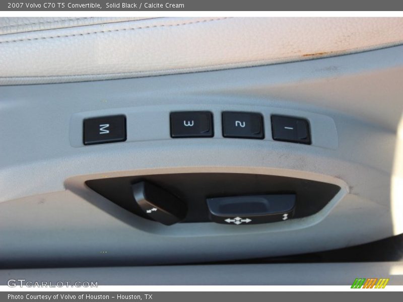 Solid Black / Calcite Cream 2007 Volvo C70 T5 Convertible